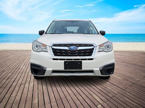 Used 2018 Subaru Forester 2.5i AWD/4WD image 2