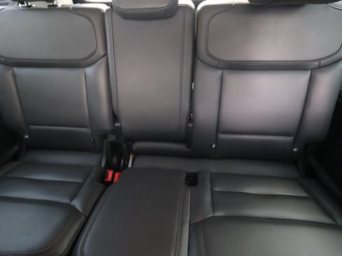 Used 2025 Ford Expedition Max Active AWD/4WD image 14