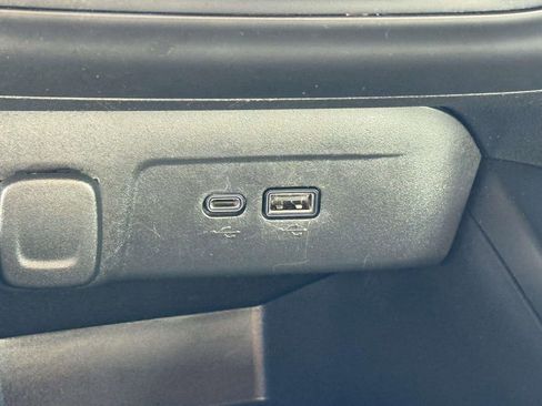 Used 2024 Chevrolet Trax RS w/ Driver Confidence Package FWD image 28