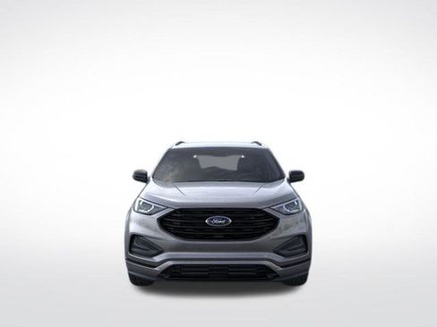 Used 2024 Ford Edge SE w/ Black Appearance Package image 8