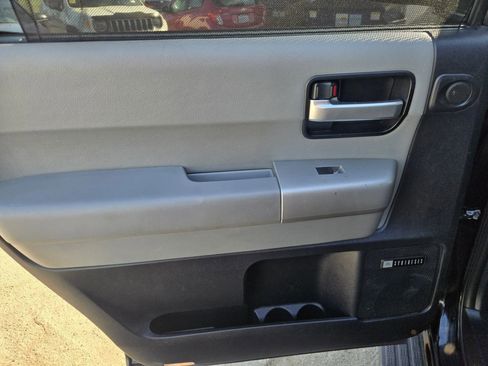 Used 2008 Toyota Sequoia Limited image 12