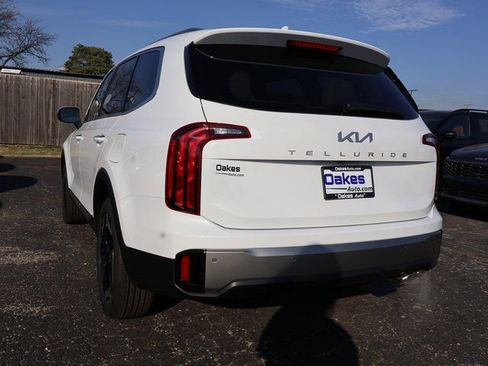 New 2025 Kia Telluride S image 4