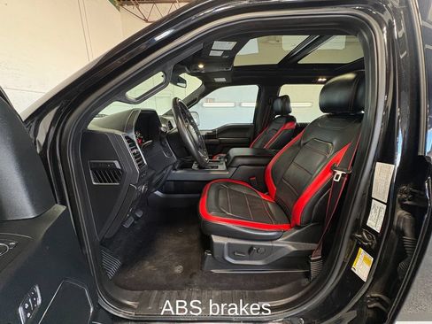 Used 2019 Ford F150 Lariat w/ Equipment Group 502A Luxury AWD/4WD image 12