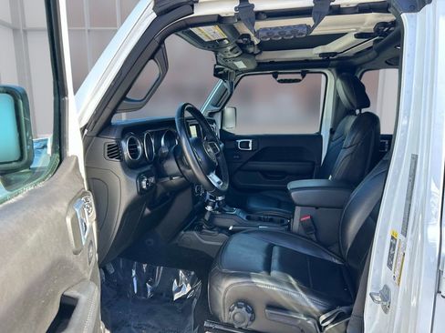 Used 2021 Jeep Wrangler Unlimited Sahara image 12