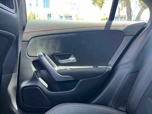 Used 2023 Mercedes-Benz CLA 250 image 20