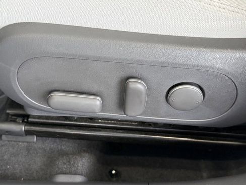 Used 2024 Hyundai Kona SEL image 24