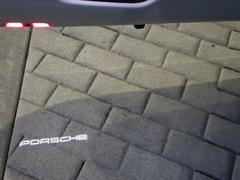 Used 2021 Porsche 911 Targa 4 image 32