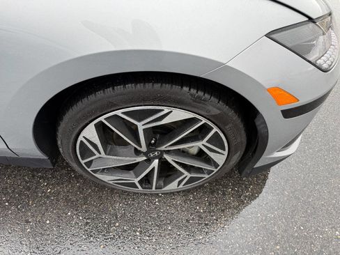 Used 2024 Hyundai Ioniq 6 SEL image 14