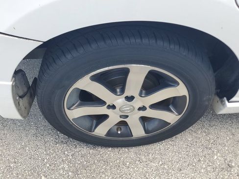 Used 2012 Nissan Sentra 2.0 SR w/ Special Edition Pkg FWD image 9