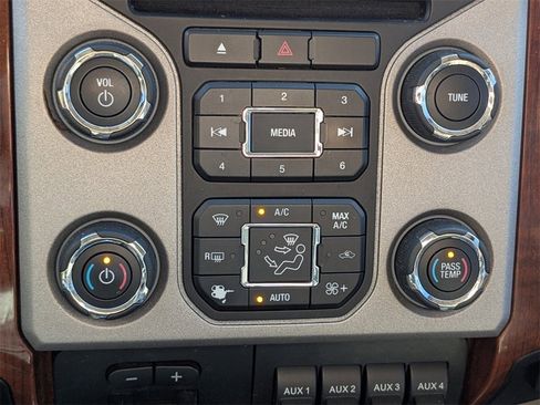 Used 2015 Ford F250 King Ranch w/ FX4 Off-Road Package image 24