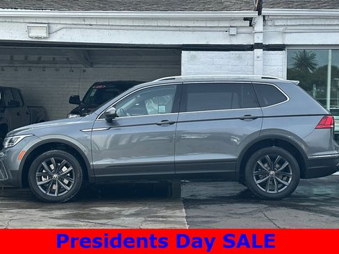 Used 2022 Volkswagen Tiguan SE image 7