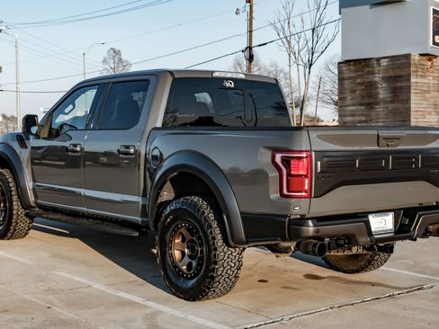 Used 2018 Ford F150 Raptor w/ Equipment Group 802A Luxury image 12