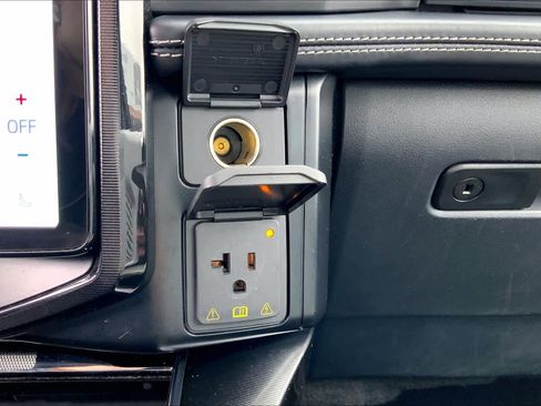 Certified 2023 Ford F150 Lightning Platinum image 33