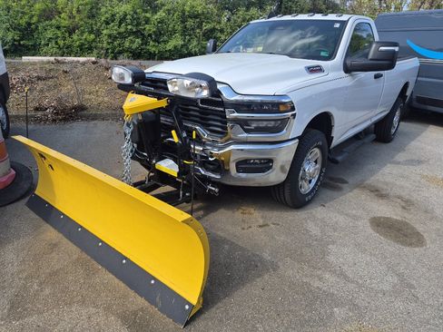 New 2026 RAM 2500 Tradesman image 2