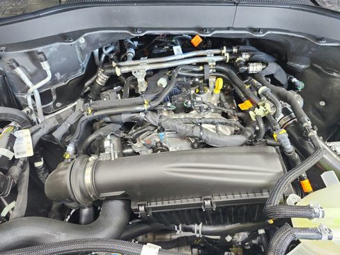 New 2026 Ford Explorer Active RWD image 17