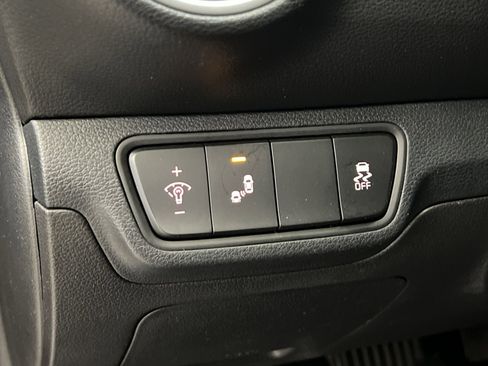 Used 2022 Kia Forte LXS w/ LXS Technology Package image 34