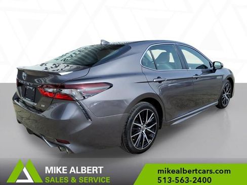 Used 2023 Toyota Camry SE image 7