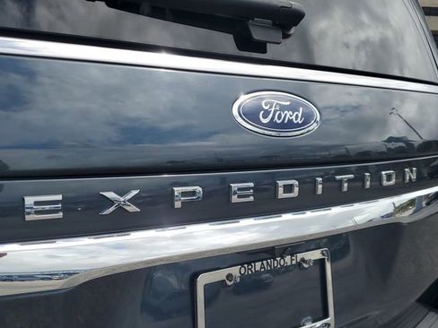 Certified 2023 Ford Expedition Limited image 5