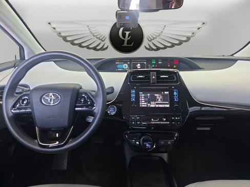 Used 2019 Toyota Prius L Eco FWD image 14