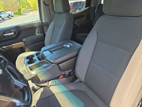 Used 2021 Chevrolet Silverado 1500 LT image 15