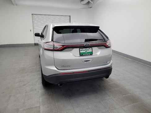 Used 2018 Ford Edge SE AWD/4WD image 6
