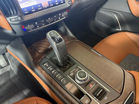 Used 2021 Maserati Levante S GranLusso AWD/4WD image 16