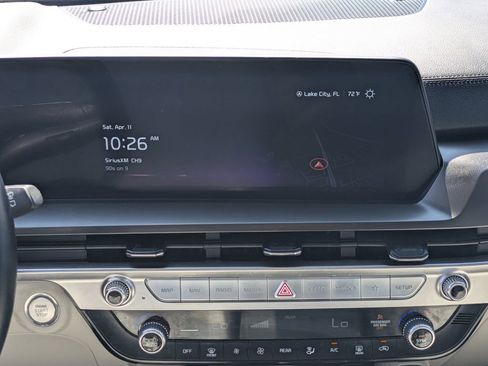 Used 2025 Kia Telluride S image 18