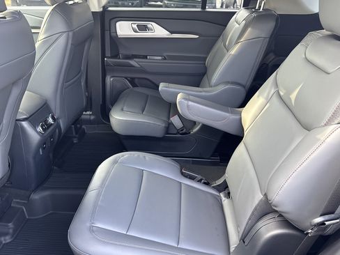 New 2026 Ford Explorer Active w/ Active Comfort Package image 24