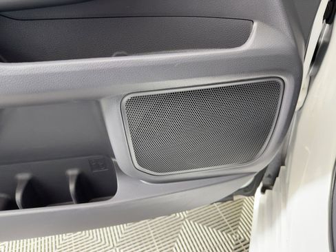 Used 2024 Toyota Sienna LE image 19