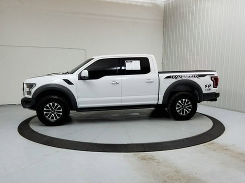 Used 2019 Ford F150 Raptor w/ Equipment Group 802A Luxury AWD/4WD image 4