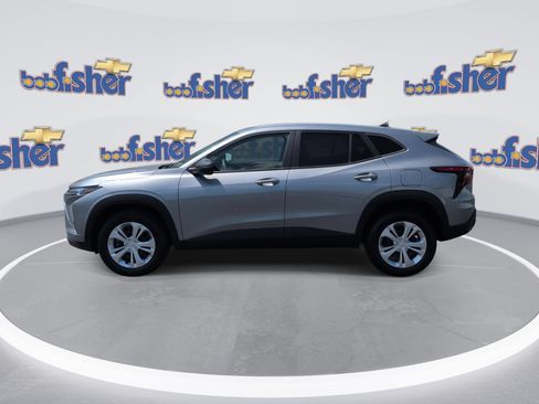 Used 2024 Chevrolet Trax LS FWD image 5