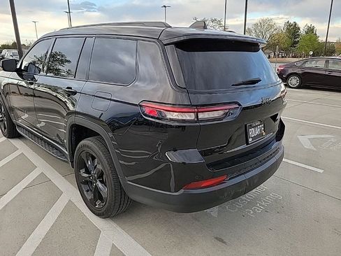 Used 2023 Jeep Grand Cherokee L Laredo image 7