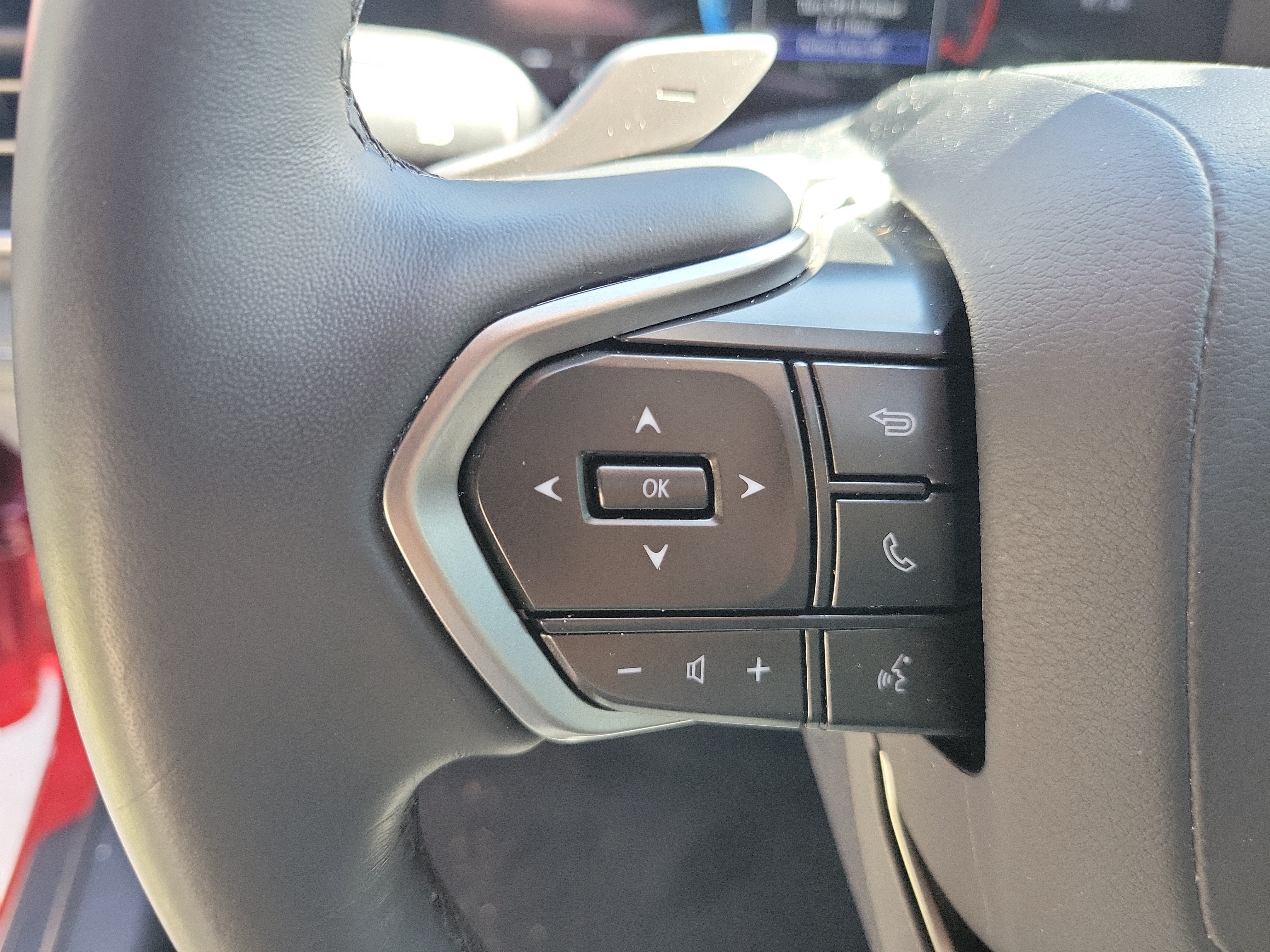 Used 2026 Lexus IS 350 F Sport w/ Accessory Package Z1 RWD image 28