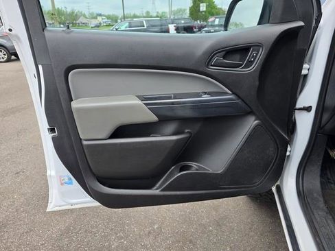 Used 2016 Chevrolet Colorado W/T w/ WT Convenience Package AWD/4WD image 10