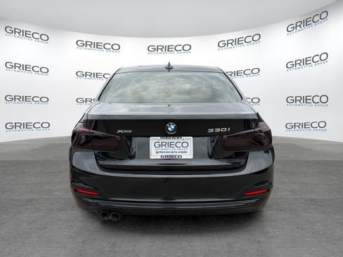 Used 2018 BMW 330i xDrive Sedan w/ Premium Package AWD/4WD image 6