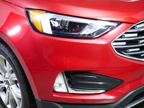 Used 2023 Ford Edge Titanium w/ Class II Trailer Tow Package AWD/4WD image 16