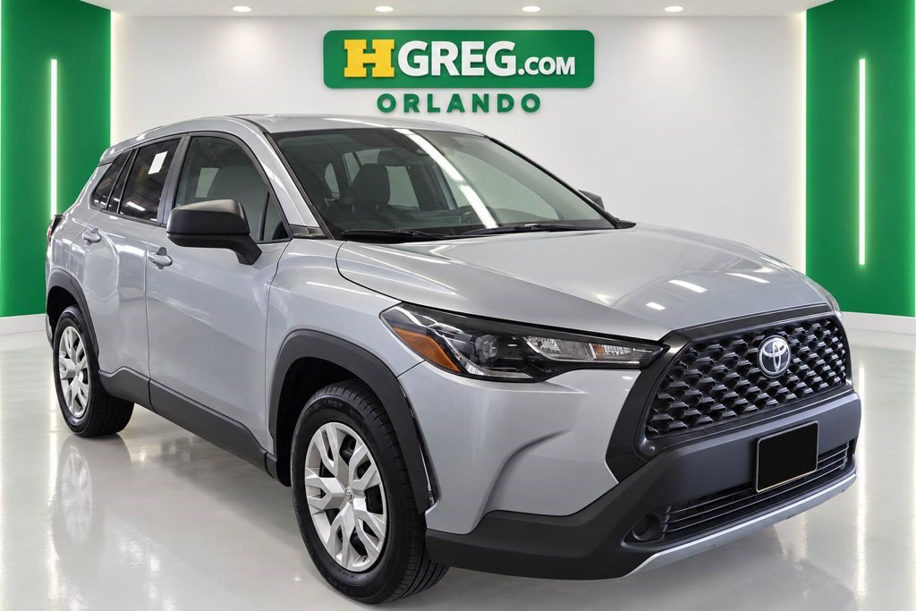 Used 2024 Toyota Corolla Cross L FWD image 4