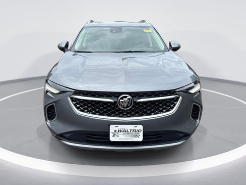 Used 2021 Buick Envision Avenir w/ Technology Package II AWD/4WD image 2