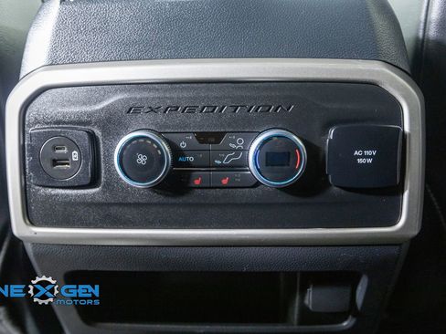 Used 2022 Ford Expedition Max Limited AWD/4WD image 29