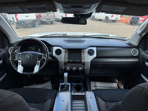 Used 2018 Toyota Tundra SR5 image 20