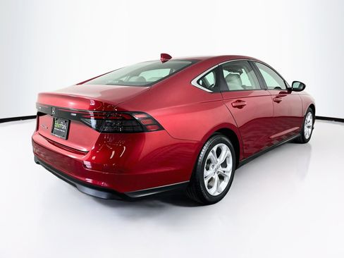 Used 2025 Honda Accord LX image 9
