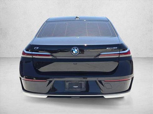 Used 2023 BMW i7 xDrive60 AWD/4WD image 6