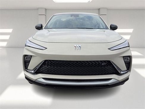 New 2026 Buick Envista Sport Touring w/ Studio Series image 8