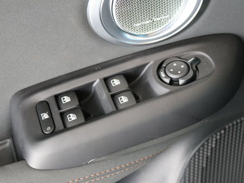 New 2025 Alfa Romeo Tonale AWD/4WD image 23