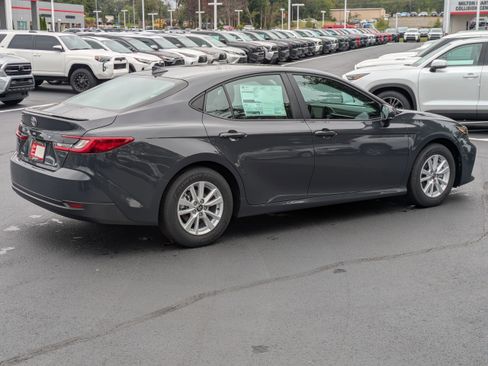 New 2026 Toyota Camry LE FWD image 4