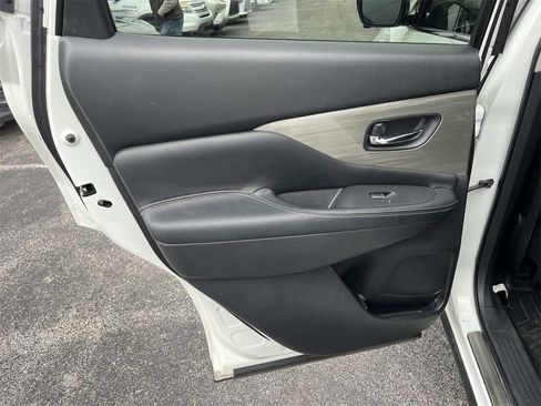 Used 2017 Nissan Murano Platinum w/ Platinum Technology Package image 17