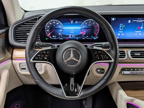 Used 2024 Mercedes-Benz GLS 450 GLS 450 image 40