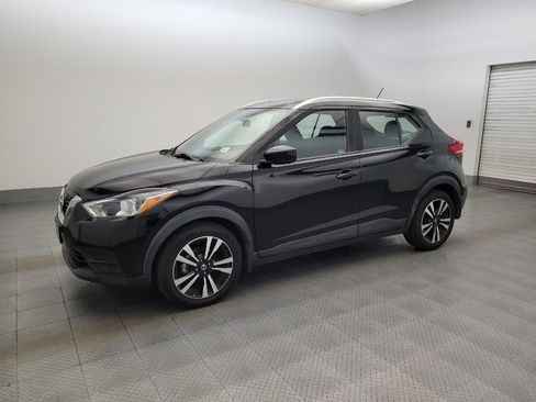 Used 2020 Nissan Kicks SV FWD image 2