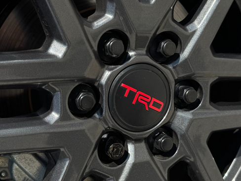 Used 2025 Toyota Tacoma Limited AWD/4WD image 74