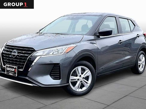 Certified 2025 Nissan Kicks Play S FWD image 1